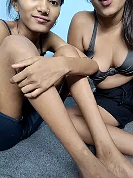 Virgin_Girlss live XXX chat