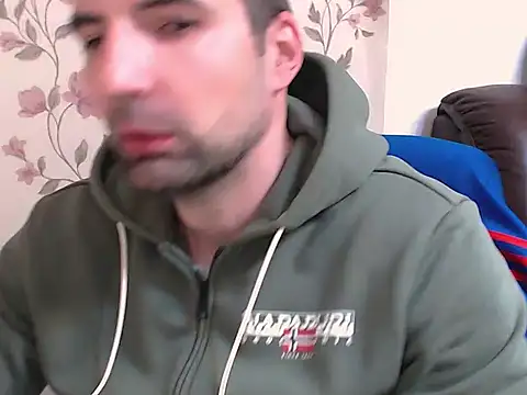 Leo_1617 Chat XXX live