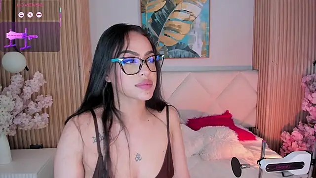 دردشة Mila_Hank_ الجنسية المباشرة