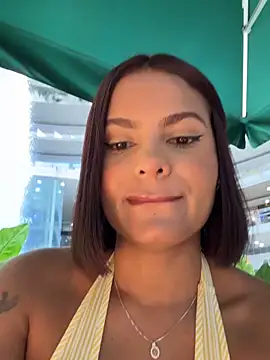 Irina_Velvett Pertunjukan Webcam