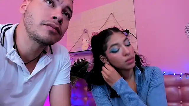 Aronandmoli69 Show in webcam