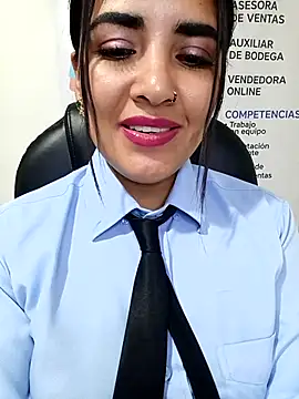 MAYE__13's Live XXX Chat