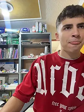 Вебкам-шоу AdrianRinaldi