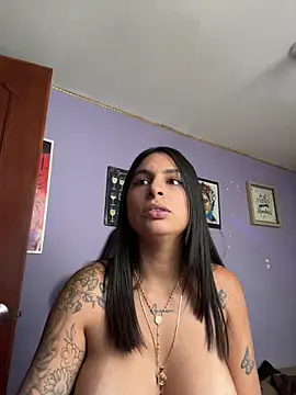 Chat XXX en directo de charlotte_stevenss_