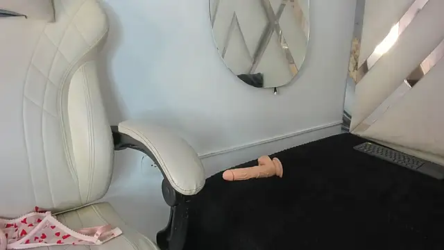 honeyhtx Chat XXX in diretta