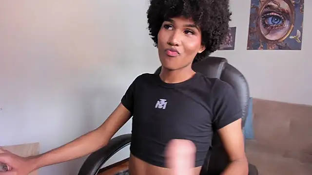 NaomiSaenz_'s Webcam Show