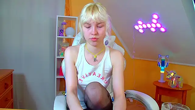 HannahHollis' Live XXX Chat