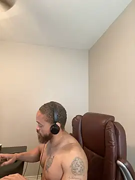 Czat XXX na żywo – Fathero1time