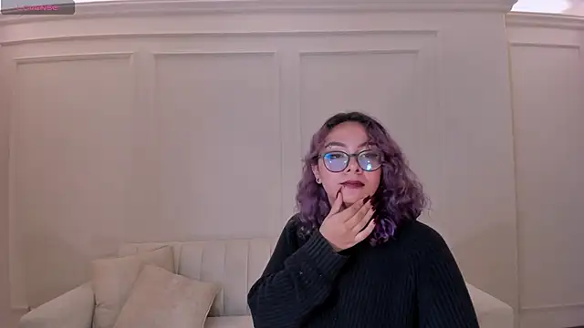 LoiseHarpern Live XXX chat