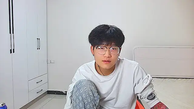 KK-cuteboy Adlı Modelin Web Kamerası Şovu