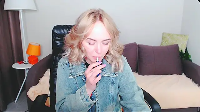 LiluMoon__ Live XXX-chat