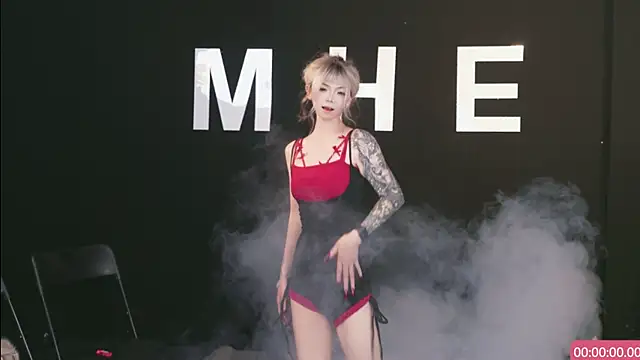 MHe-002 Webcam Show