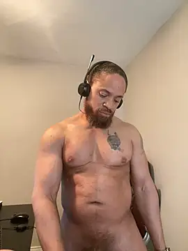Fathero1time Show in webcam
