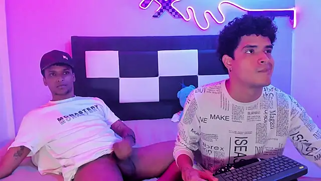 Lucky_boys__Xn Live XXX chat