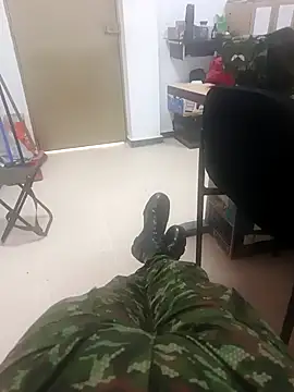 MonasticCanine Adlı Modelin Web Kamerası Şovu
