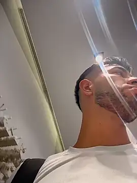 Czat XXX na żywo – liam_bronw