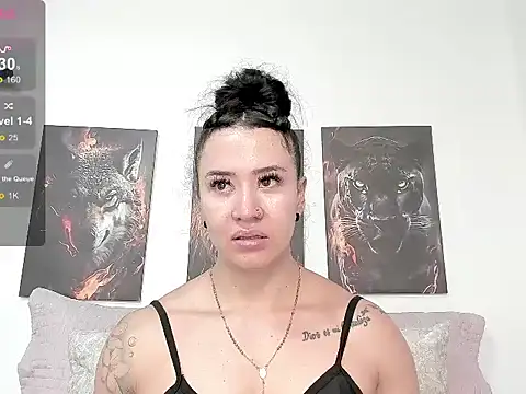 AngelMartinss Adlı Modelin Canlı XXX Sohbeti