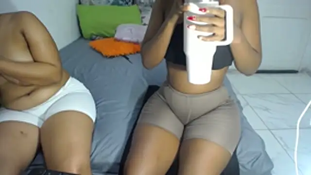 BootySoYummyX's Live XXX Chat