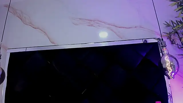 Ibbie_drastic live XXX chat