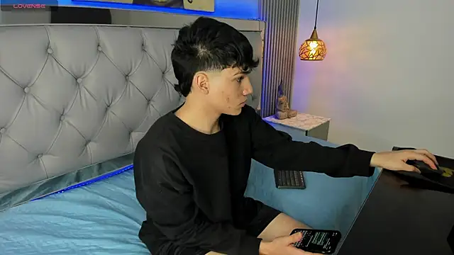 SamBlack_ Chat XXX live