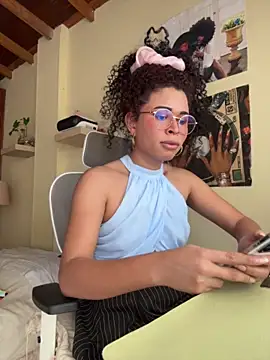 دردشة GabriSaenz الجنسية المباشرة