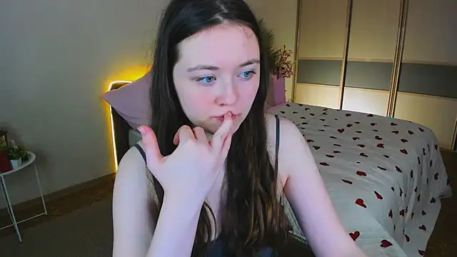 AlluringLookk's Live XXX Chat