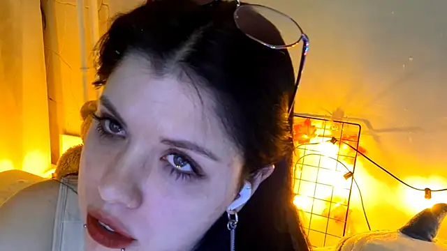Chat +18 de MiaTemptress ao vivo