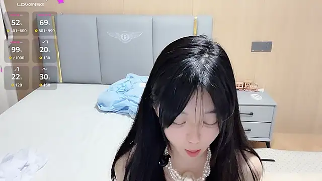 Yanyan39677 网络视讯表演