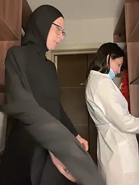 RussianGirls_ 即時 XXX 聊天