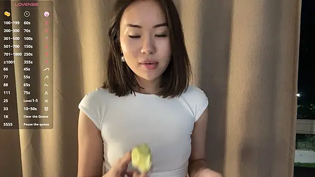 Ur_neighbor_Kira – Naživo XXX chat