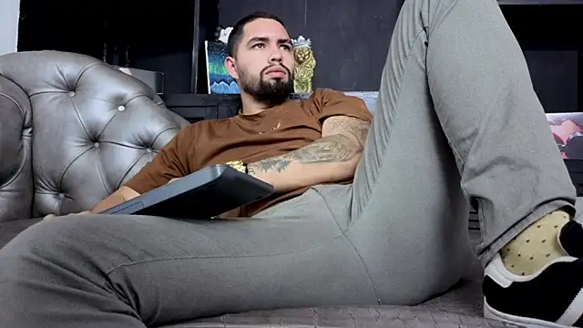 Chatroom XXX en direct de matteosantos