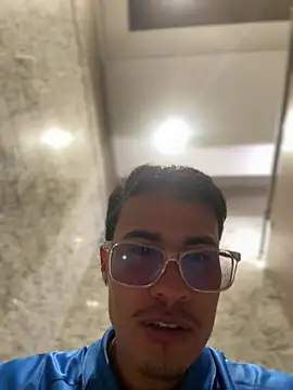 XXX chat uživo modela TavoHot_