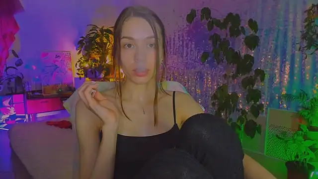 poli__ élő XXX-chatje