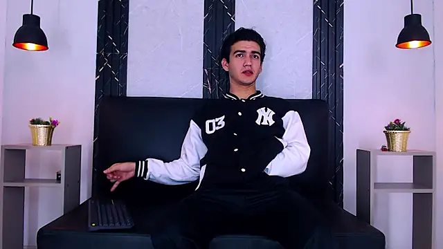 Feiccer_Castquer Live XXX Chat