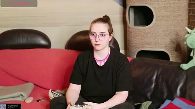 GamerGirl_Eve: онлайн-секс-чат