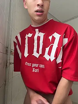 AdrianRinaldi Live XXX-Chat