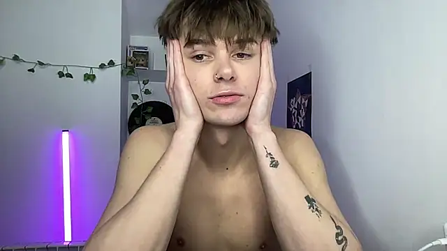 YourMilkyGuy's Webcam Show
