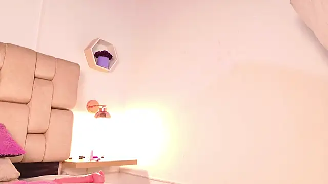 kaia_boobs' Webcam Show