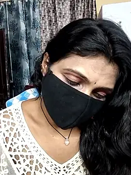 Hotty_Kavita Adlı Modelin Canlı XXX Sohbeti