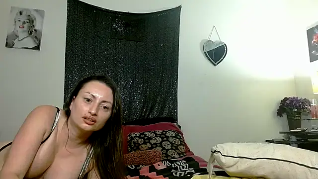 DiamondMonroeXo's Live XXX Chat