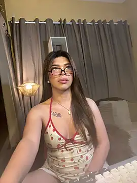 Show modela Nyxie_luxx na web-kameri