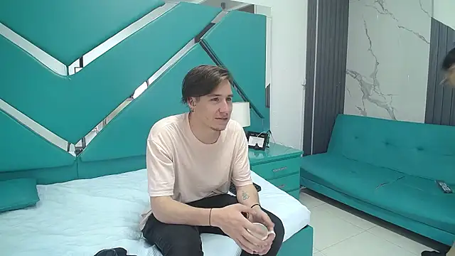Show de _Miaaleon na webcam