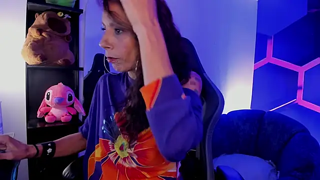 XXX chat uživo modela Maya_Storm_