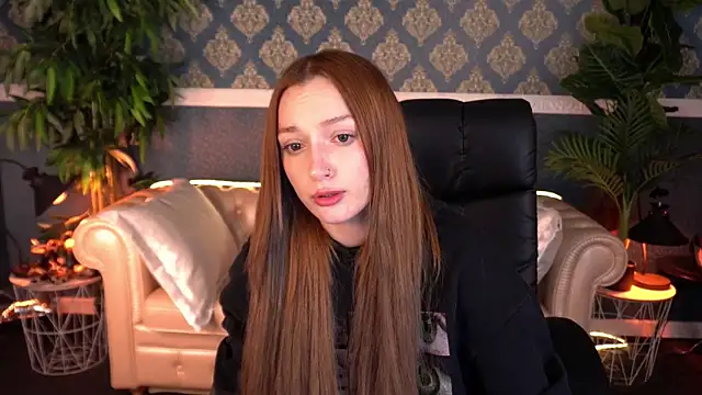 XXX chat uživo modela FoxyMayy