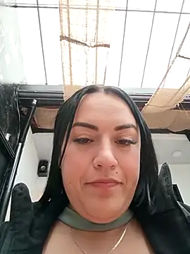 Lesly_10- 即時 XXX 聊天