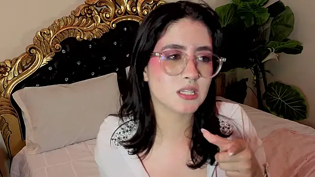 LiLLiAnderson Chat XXX in diretta