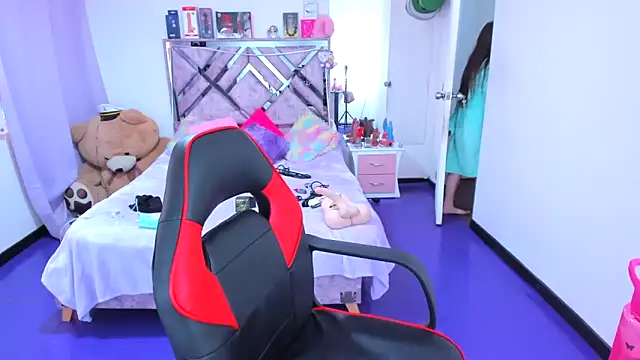 XXX chat uživo modela Luna_Analya