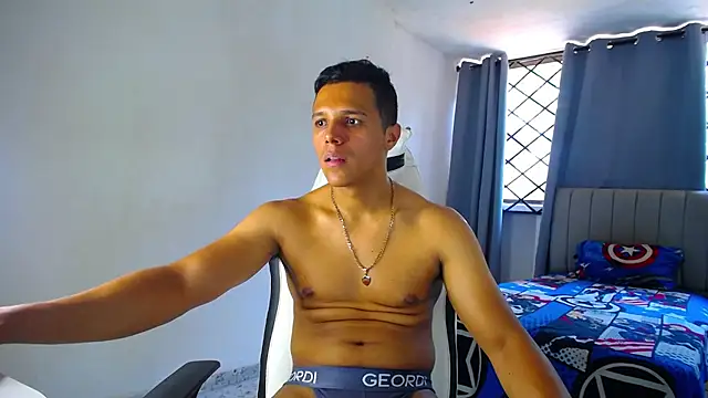 Онлайн чат XXX DavidAngell7