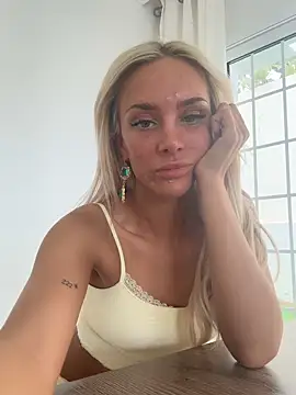 โชว์เว็บแคมของ Naughtyblondex