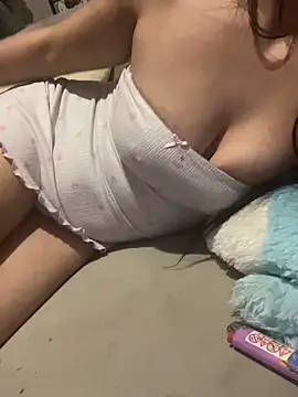 LaPetitechienne1 webcam show